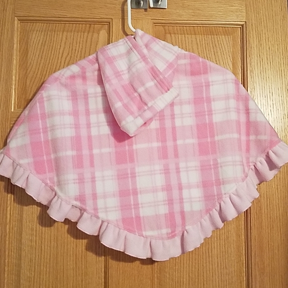 Poncho - Picture 2 of 2